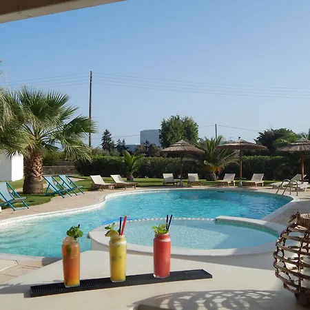 Aparthotel Dolphin Kastraki Kastrákion