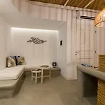 Dolphin Kastraki Apartmanhotel