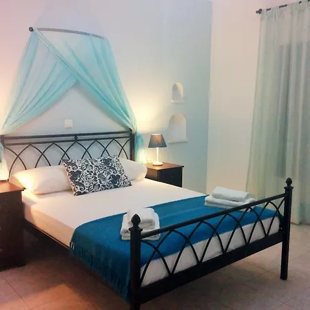 Dolphin Kastraki Kastrákion