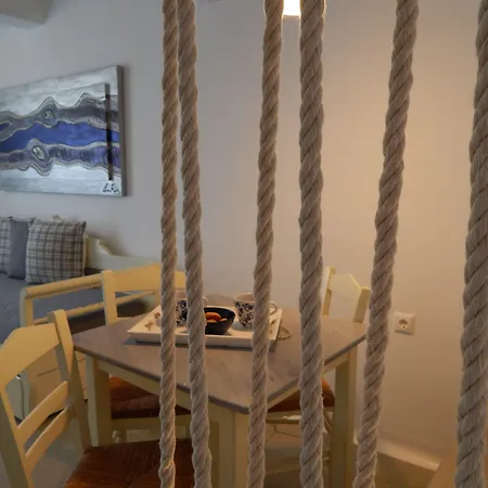 Dolphin Kastraki アパートホテル Kastrákion