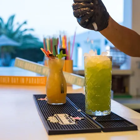 Dolphin Kastraki Kastrákion